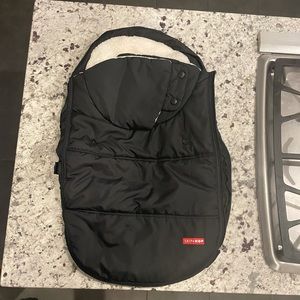 Skip hop carseat cover